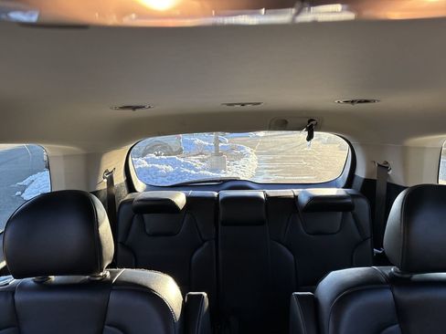 Used 2023 Kia Telluride S image 23