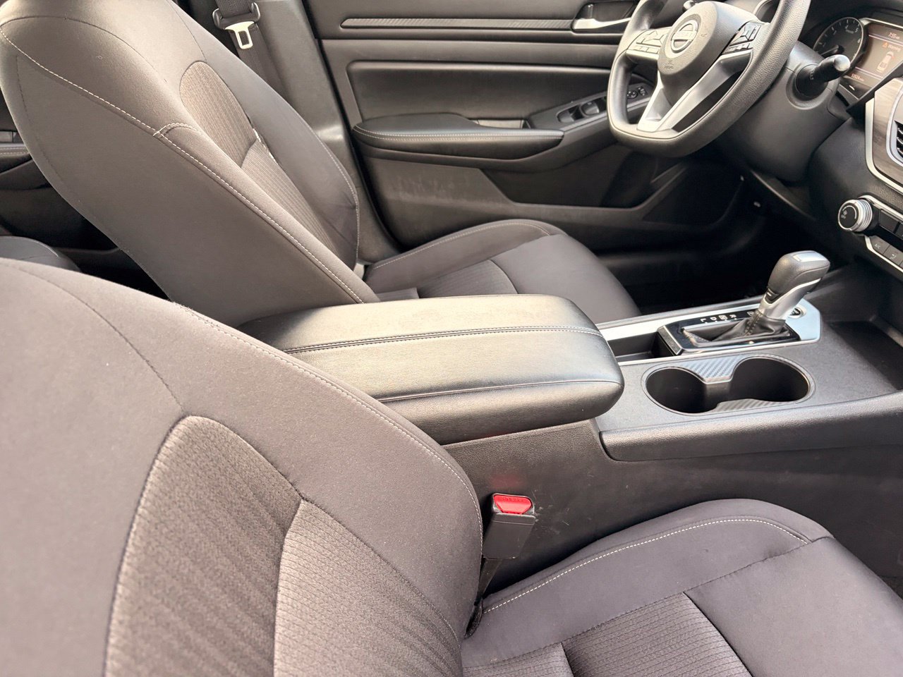 Certified 2025 Nissan Altima 2.5 SV FWD image 9