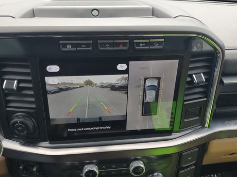 Used 2024 Ford F350 Lariat w/ Lariat Ultimate Package image 27