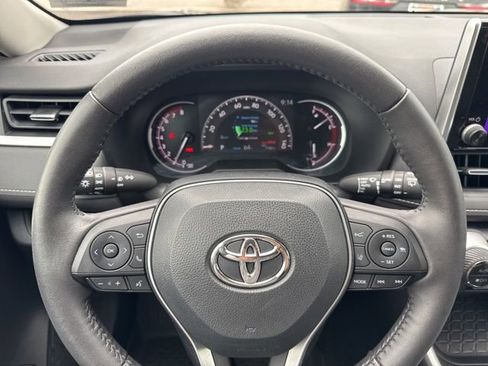 Used 2023 Toyota RAV4 XLE Premium AWD/4WD image 16