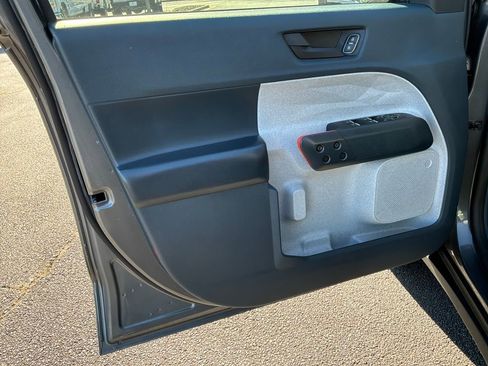 Used 2022 Ford Maverick XLT image 34