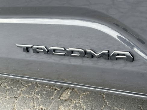 Used 2024 Toyota Tacoma TRD Off-Road AWD/4WD image 9