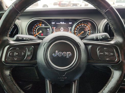Used 2022 Jeep Gladiator Sport AWD/4WD image 19