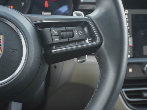 Used 2024 Porsche Macan image 20