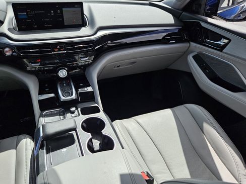 Used 2024 Acura MDX FWD w/ Technology Package image 18