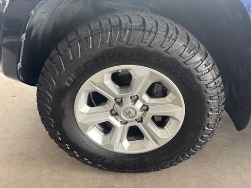 Used 2019 Toyota 4Runner SR5 Premium AWD/4WD image 60