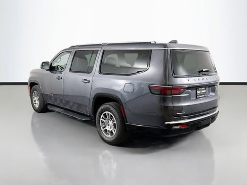 Used 2023 Jeep Wagoneer L 4WD image 5