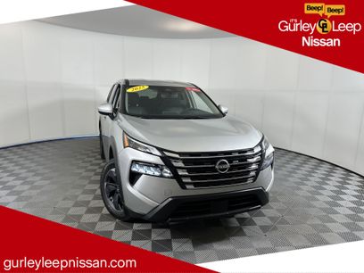 Used 2025 Nissan Rogue SV
