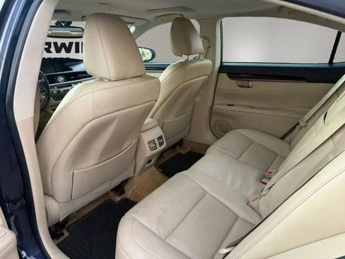 Used 2013 Lexus ES 350 w/ Luxury Pkg FWD image 26