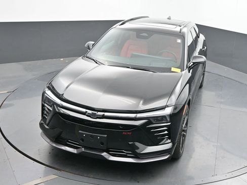 Used 2025 Chevrolet Blazer EV SS w/ Performance Package image 40