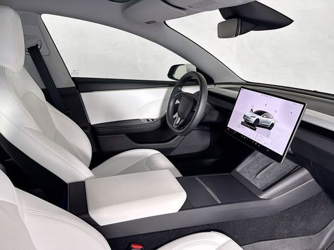 Used 2025 Tesla Model 3 Long Range image 25