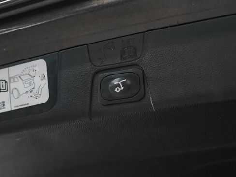 Used 2015 Ford C-MAX Energi SEL w/ Equipment Group 302A FWD image 51