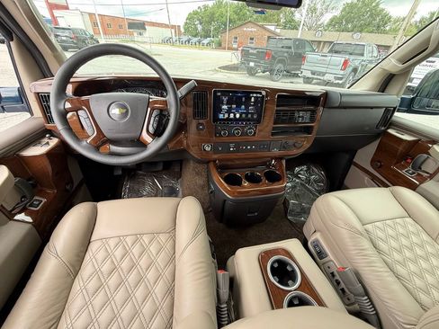 Used 2025 Chevrolet Express 2500 w/ Driver Convenience Package RWD image 21