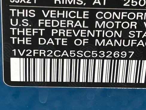 Certified 2025 Volkswagen Atlas SEL Premium R-Line image 59