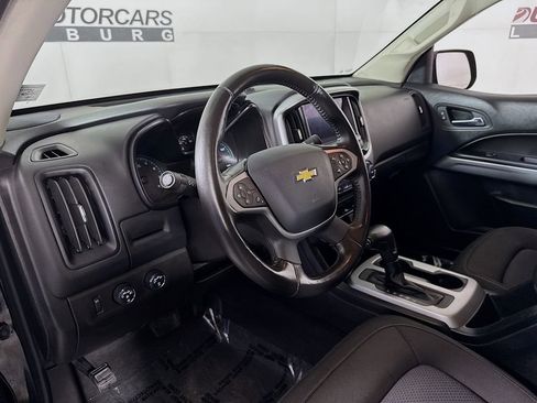 Used 2021 Chevrolet Colorado LT w/ LT Convenience Package image 9