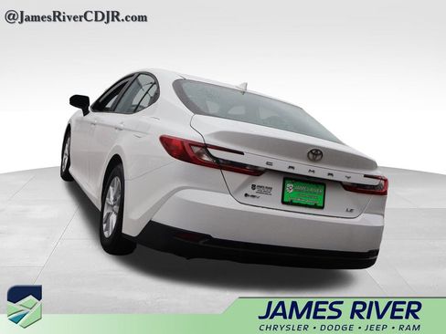 Used 2026 Toyota Camry LE FWD image 3