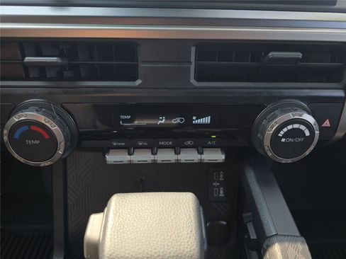 Used 2026 Toyota 4Runner SR5 AWD/4WD image 21
