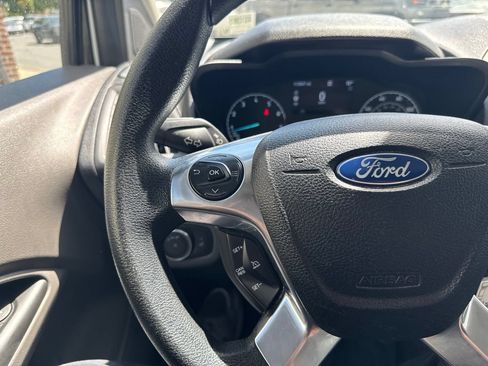 Used 2019 Ford Transit Connect XL FWD image 13