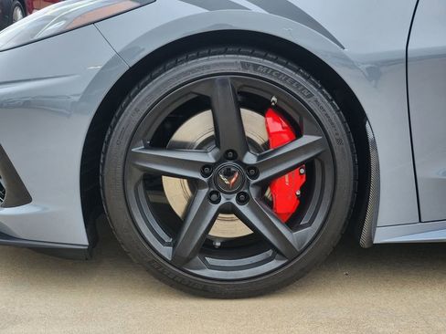 Used 2024 Chevrolet Corvette Stingray Preferred Conv w/ Z51 Performance Package RWD image 16