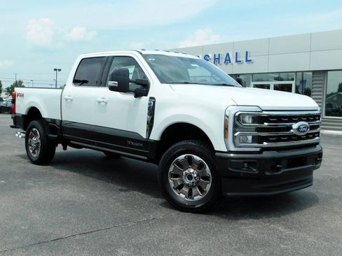 New 2025 Ford F250 King Ranch image 2