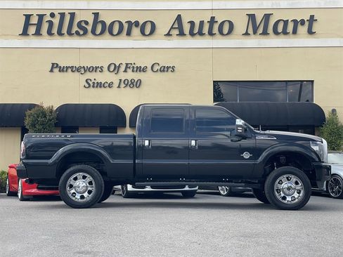Used 2013 Ford F250 Platinum w/ FX4 Off Road Pkg image 4