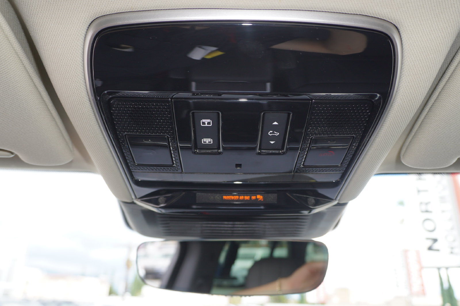 Used 2025 Land Rover Range Rover SE AWD/4WD image 22