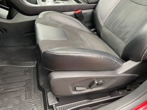 Used 2024 Ford Edge ST w/ Equipment Group 401A image 27