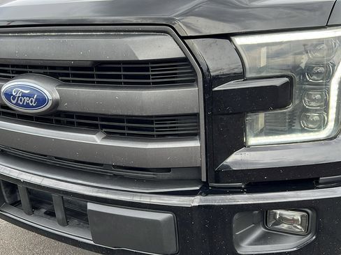 Used 2017 Ford F150 Lariat image 9