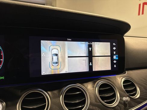 Used 2022 Mercedes-Benz E 350 Sedan image 28