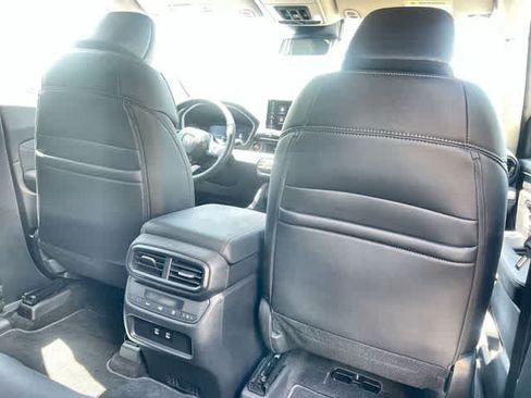 Used 2026 Honda Pilot Touring image 13