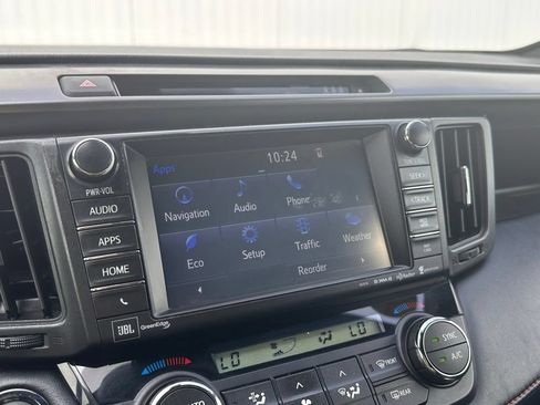 Used 2018 Toyota RAV4 SE w/ Power Extra Value Package AWD/4WD image 33
