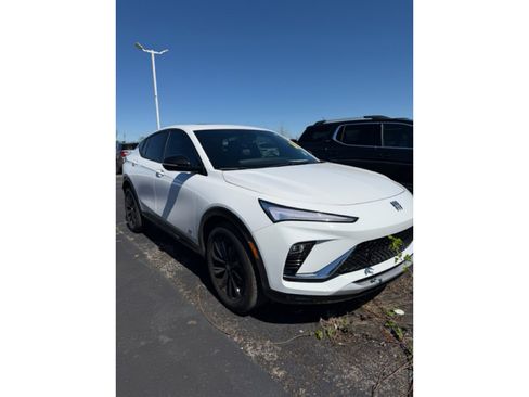 Used 2025 Buick Envista Sport Touring w/ Convenience II Package image 1