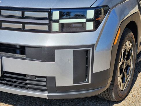 Certified 2025 Hyundai Santa Fe SE image 7