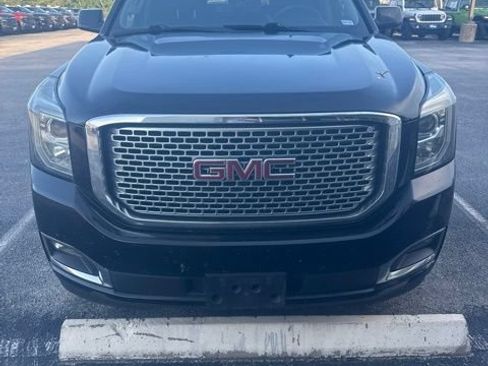 Used 2017 GMC Yukon Denali w/ Open Road Package RWD image 2