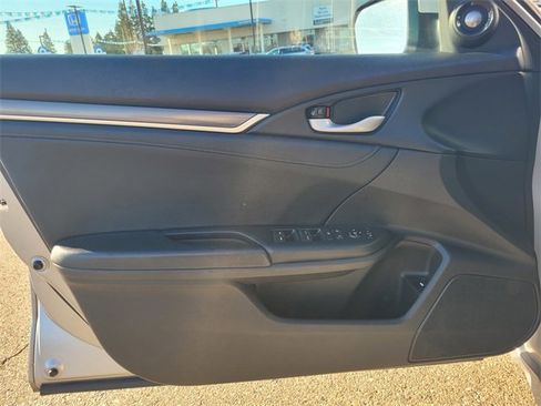 Used 2020 Honda Civic Touring image 18