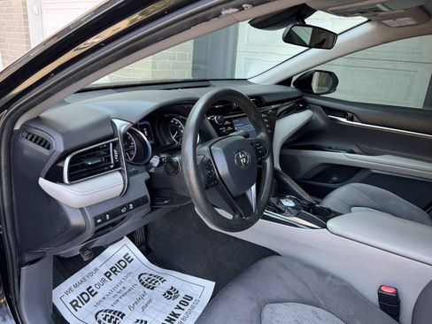 Used 2020 Toyota Camry LE FWD image 14