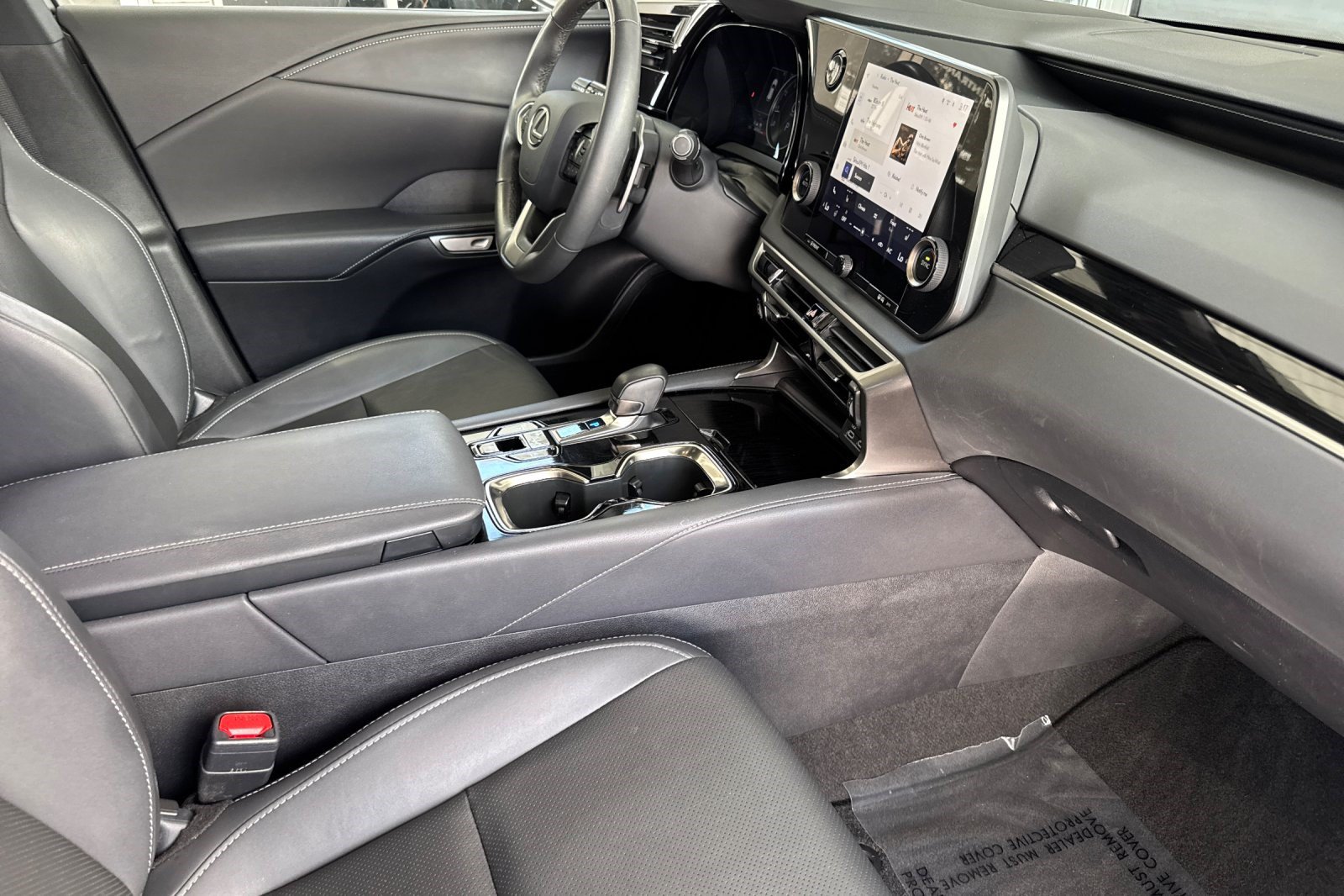 Certified 2024 Lexus RX 350 FWD w/ Technology Package image 20