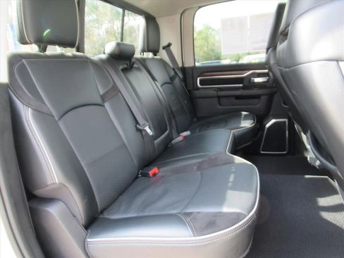 Used 2024 RAM 2500 Laramie image 31