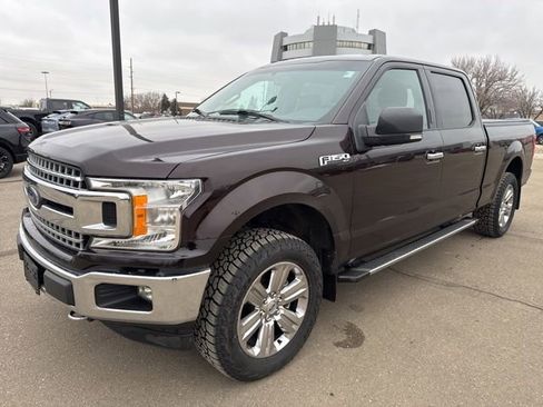 Used 2018 Ford F150 XLT w/ Equipment Group 302A Luxury image 6
