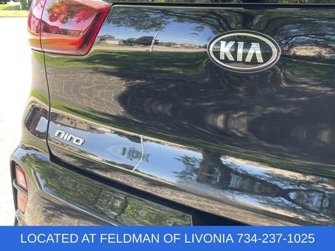 Used 2020 Kia Niro LXS FWD image 28