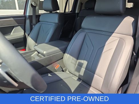 Used 2026 Hyundai Santa Fe SEL FWD image 15