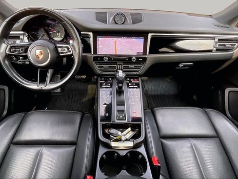 Used 2024 Porsche Macan AWD/4WD image 13