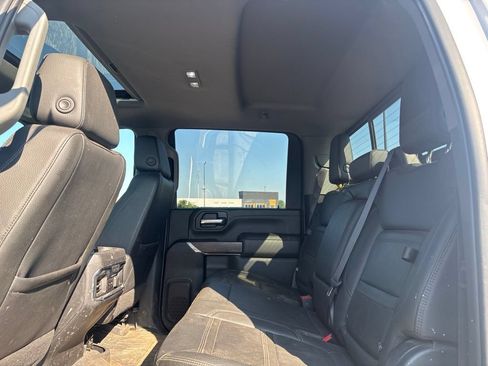 Used 2021 GMC Sierra 2500 Denali w/ Denali Ultimate Package AWD/4WD image 10