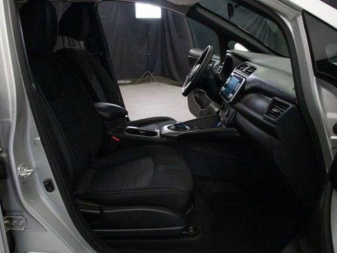 Used 2024 Nissan Leaf S image 16