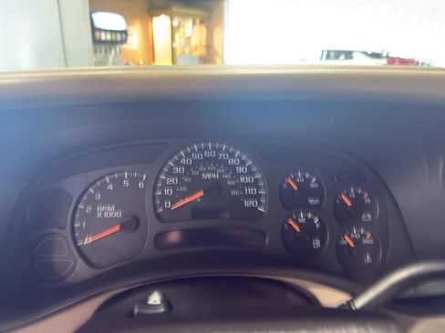 Used 2004 GMC Sierra 1500 SLE w/ Light Duty Power Package AWD/4WD image 18