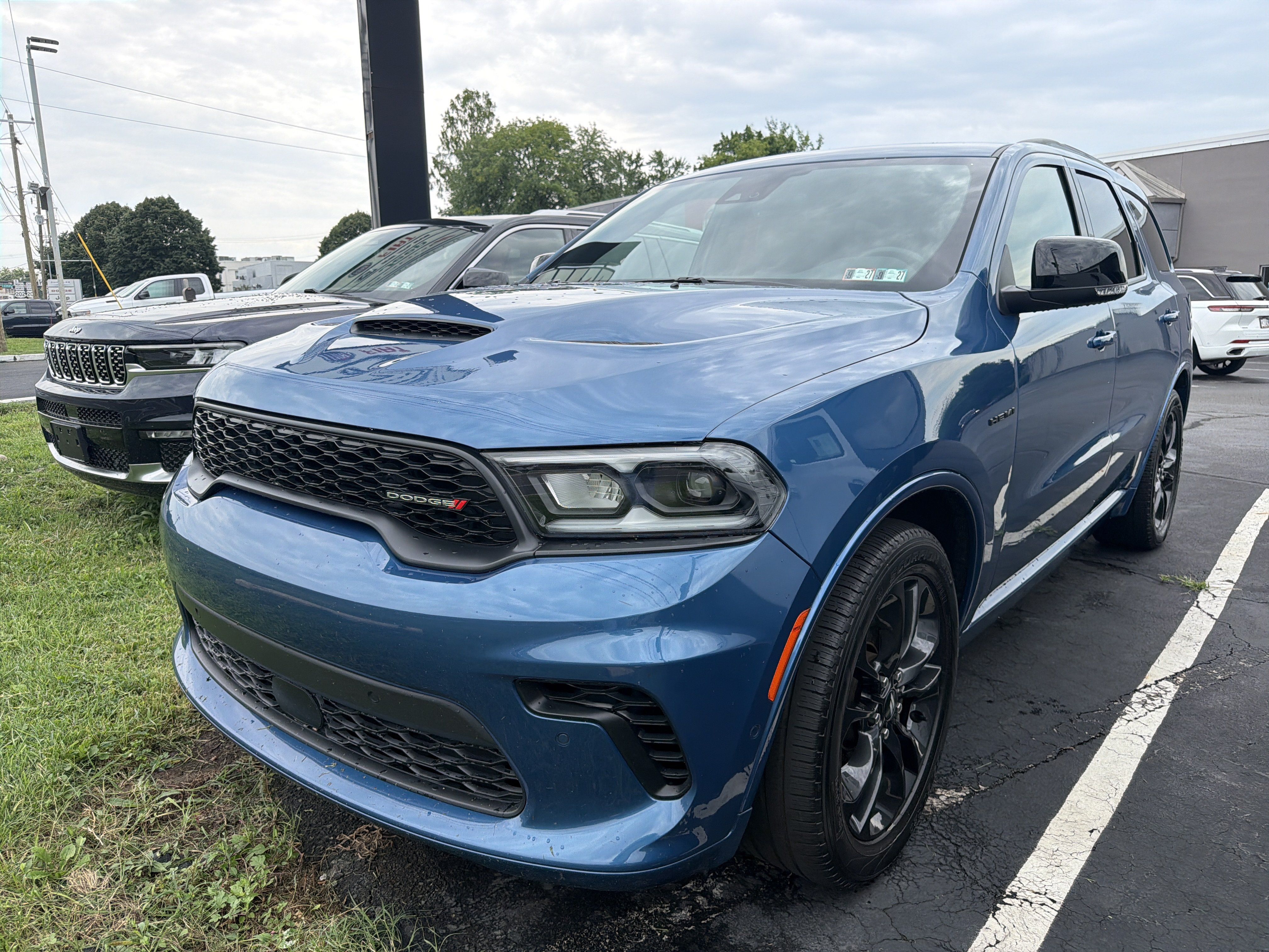 Certified 2025 Dodge Durango R/T AWD/4WD image 3