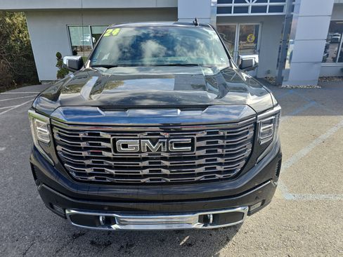 Used 2024 GMC Sierra 1500 Denali Ultimate image 9