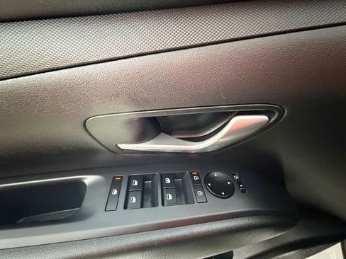 Certified 2026 Hyundai Tucson SE image 24