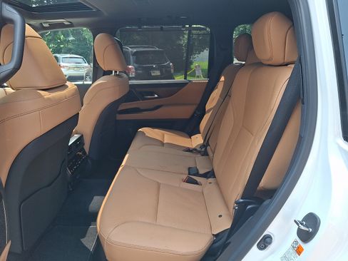New 2026 Lexus LX 600 4WD w/ Luxury Package image 6
