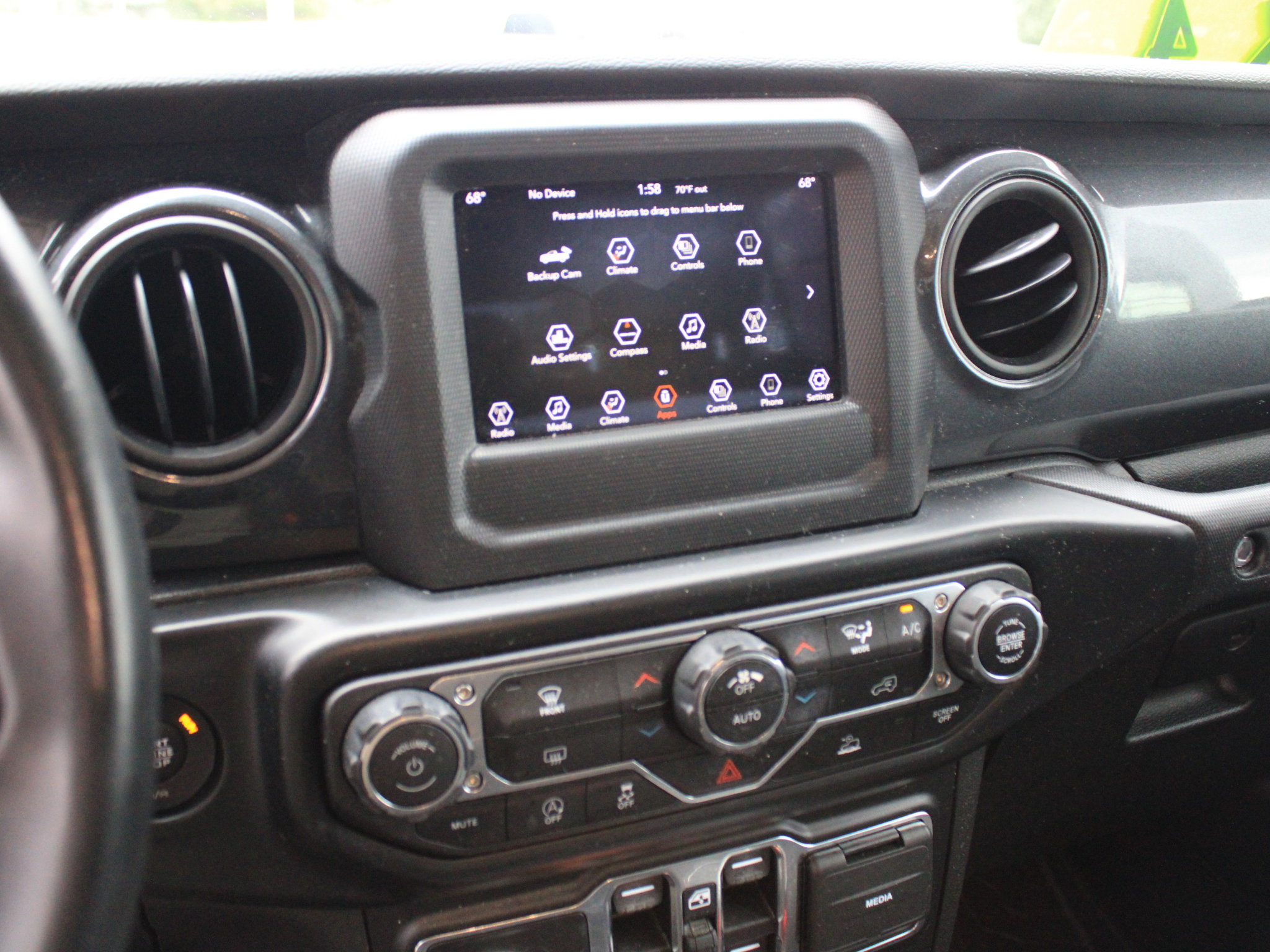 Used 2022 Jeep Gladiator Sport AWD/4WD image 21